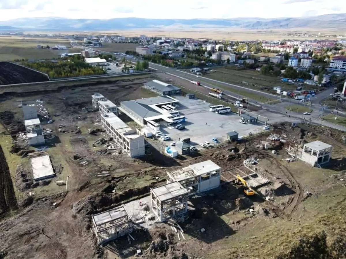 Ardahan\'da Galericiler Sitesi İnşaatı Hızla Devam Ediyor