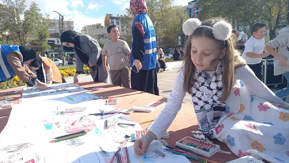 Filistinli Çocuklar İçin Farkındalık Etkinliği