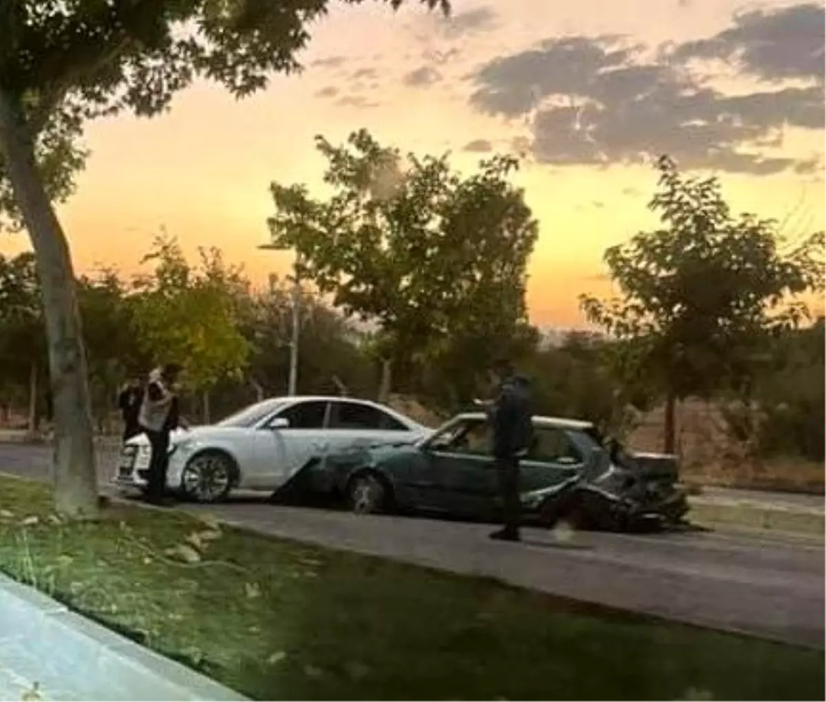 Elazığ\'da Trafik Kazası: 2 Yaralı
