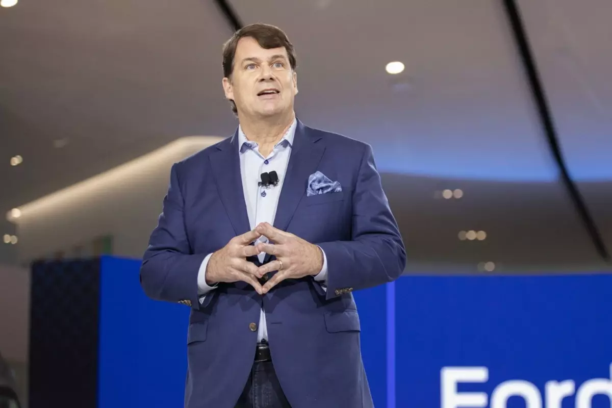 Ford\'un patronu oğlunu sanayiye verdi