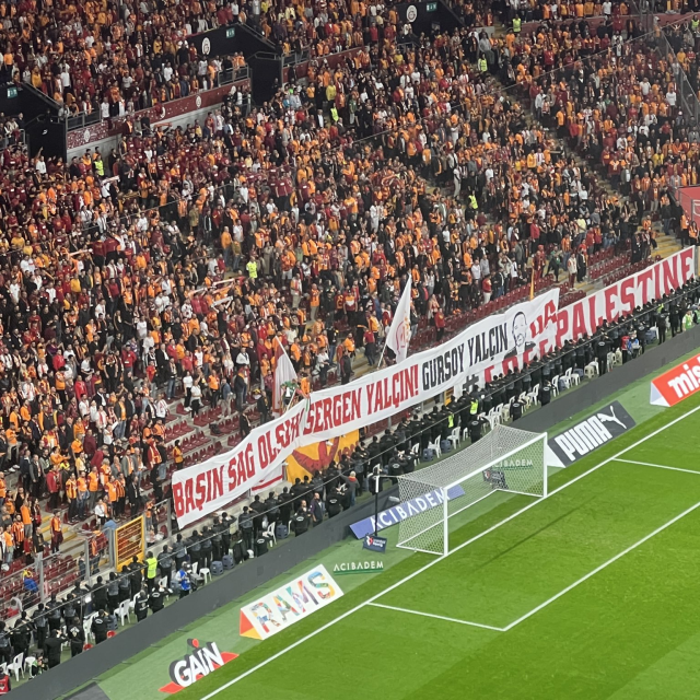 Galatasaray taraftarından Sergen Yalçın'ı duygulandıran pankart