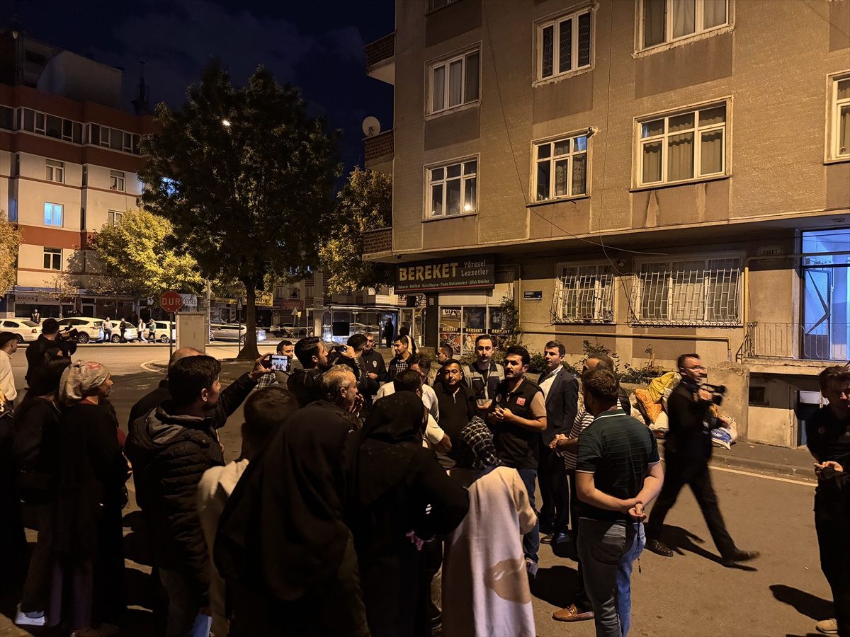 Kayseri\'de Bina Zeminindeki Seramikler Patladı