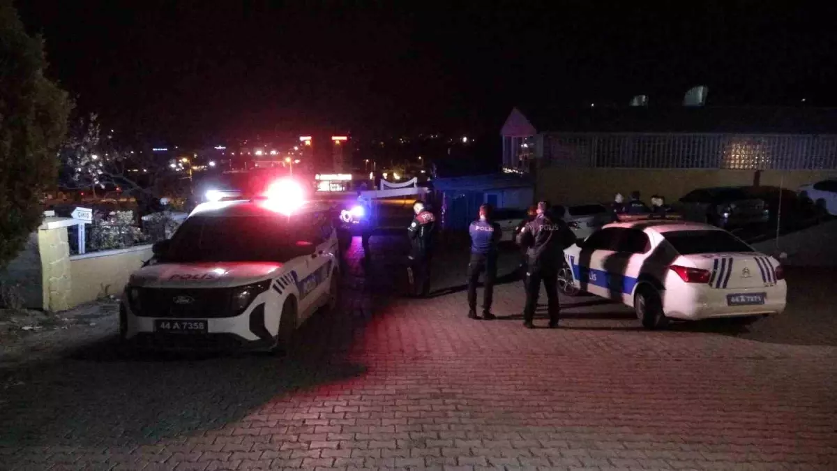Malatya\'da Düğünde Silahlı Kavga: 4 Yaralı