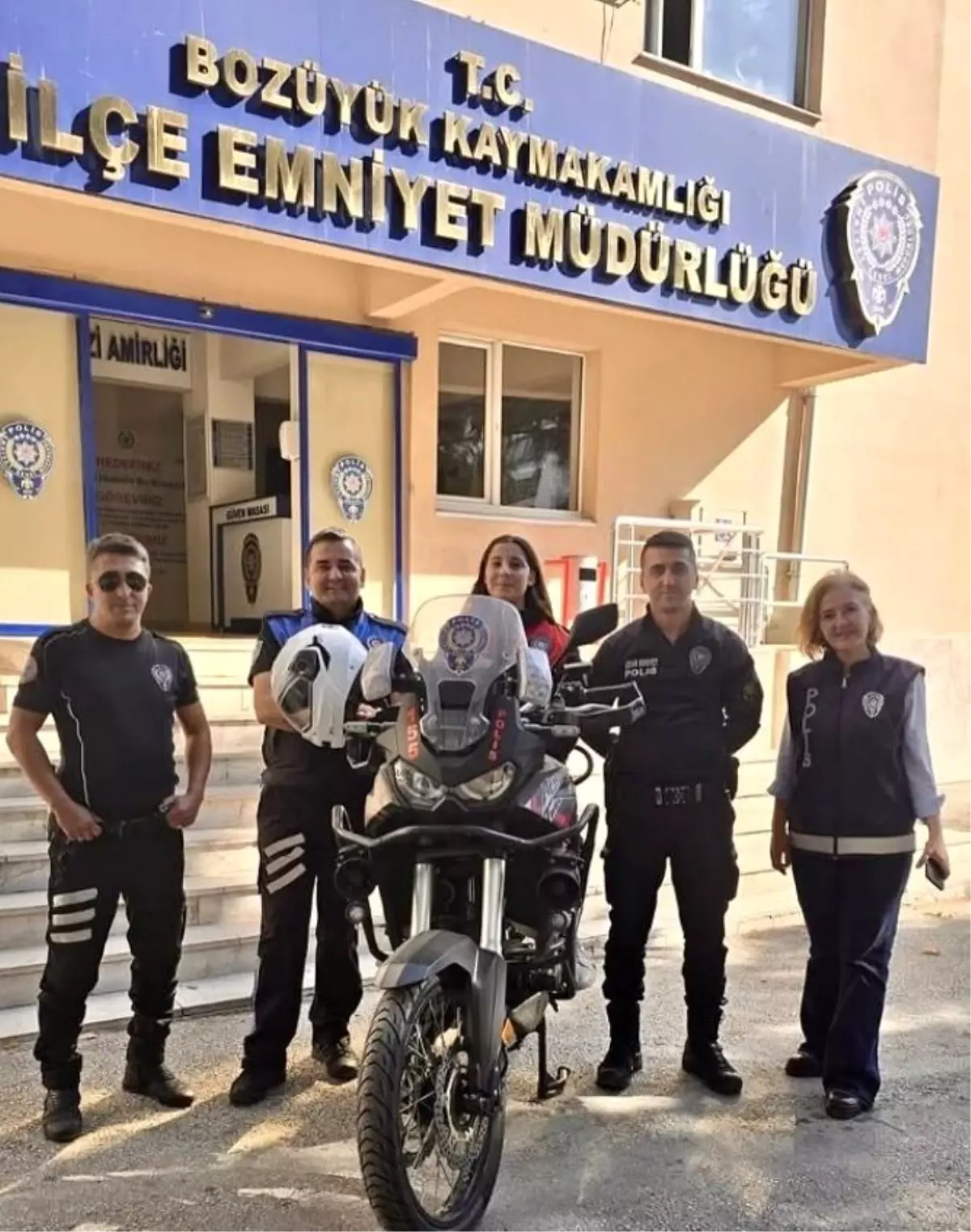 Elif\'in Polis Olma Hayali Gerçek Oldu