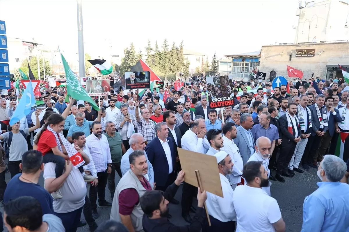 Şanlıurfa ve Kahramanmaraş\'ta Filistin İçin Yürüyüş