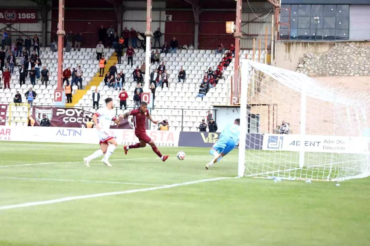 Bandırmaspor, Ümraniyespor\'u 2-1 Yendi
