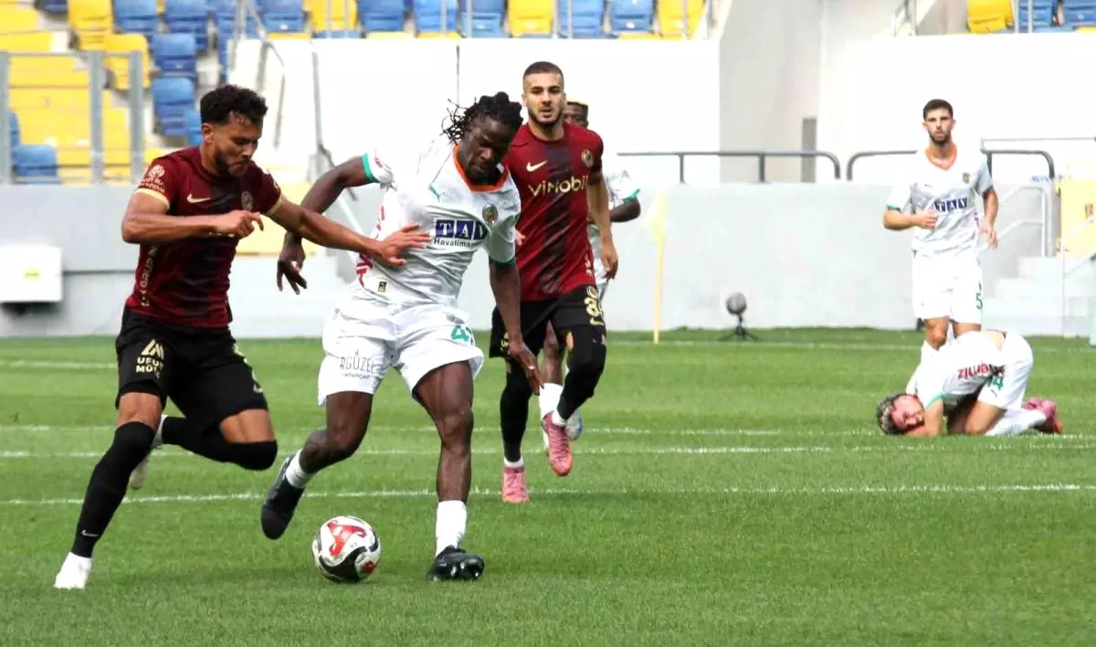 Alanyaspor İlk Yarıda Önde
