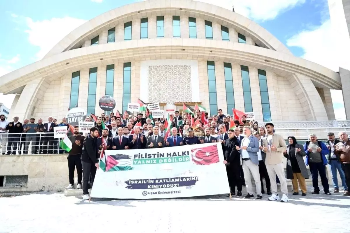 Uşak Üniversitesi\'nde Filistin İçin Dua Etkinliği