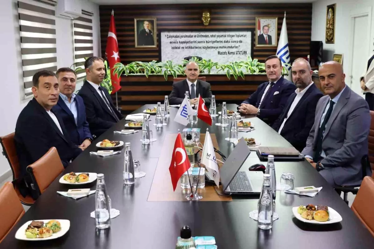 Manisa Valisi Muradiye OSB\'yi Ziyaret Etti