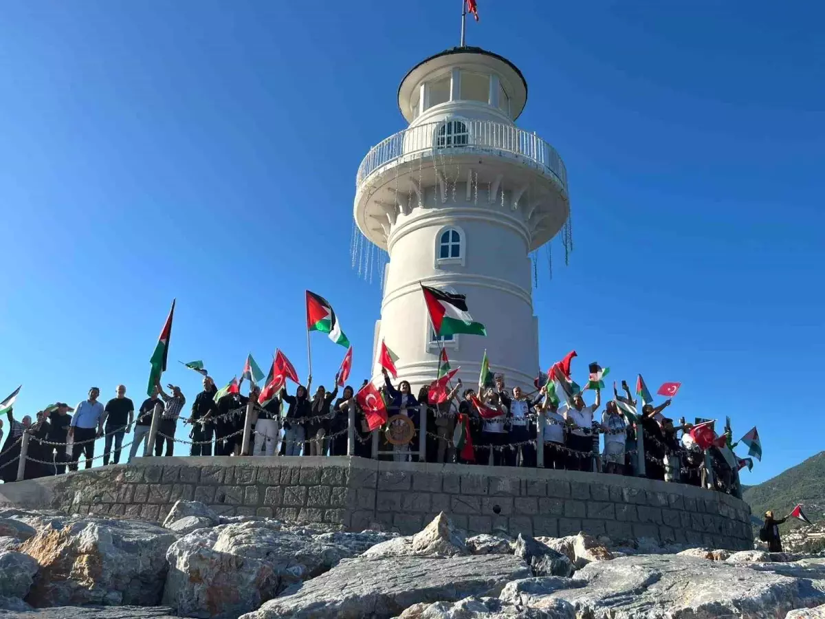 Alanya\'da Gazze Protestosu