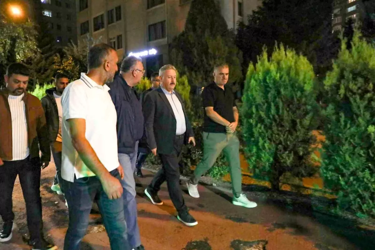 Melikgazi\'de Alparslan Parkı\'nda Yenileme Çalışmaları Tamamlandı