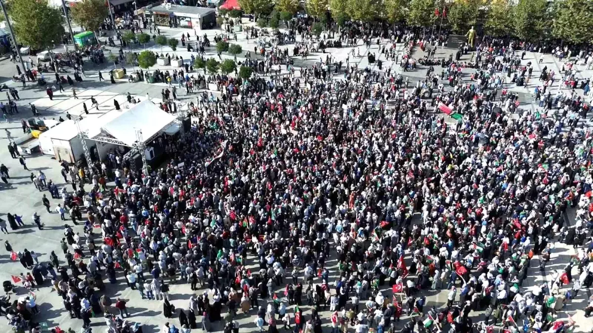 Sakarya\'da \'Gazze\'ye Özgürlük\' Yürüyüşü Düzenlendi