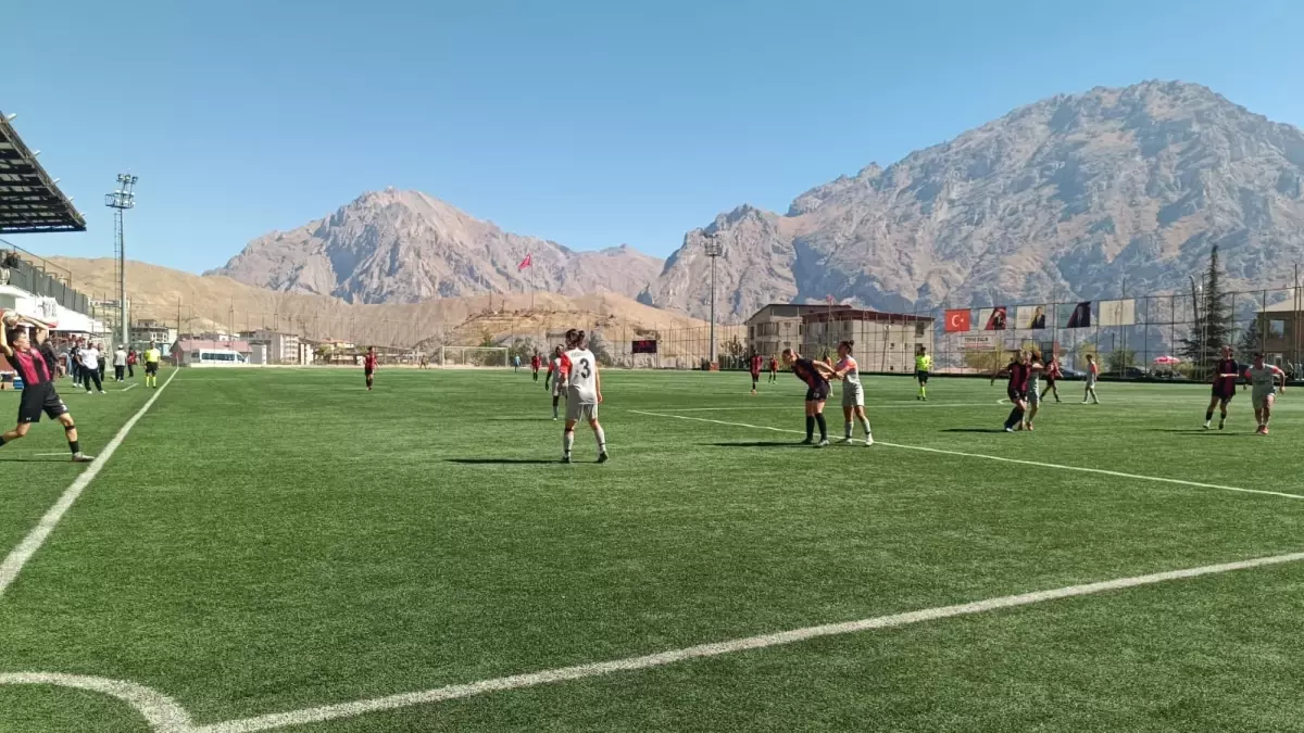 Yüksekova Spor ve Fatih Vatan Spor Berabere Kaldı