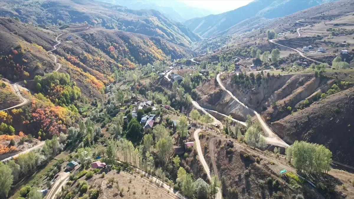 Krom Vadisi\'ndeki Tarihi Kiliselerin Deprem Analizi