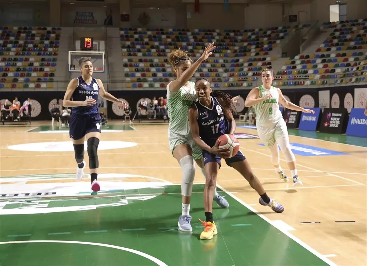 Nesibe Aydın, Kocaeli Kadın Basketbol\'u Deplasmanda Yendi