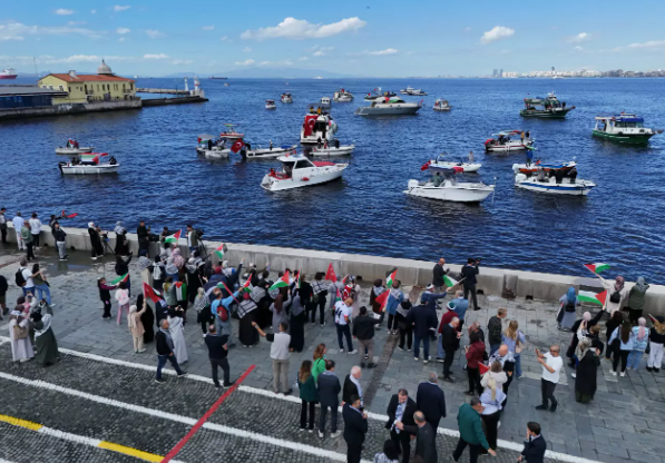 İstanbul, Ankara ve İzmir'de binlerce kişi Gazze için yürüyor