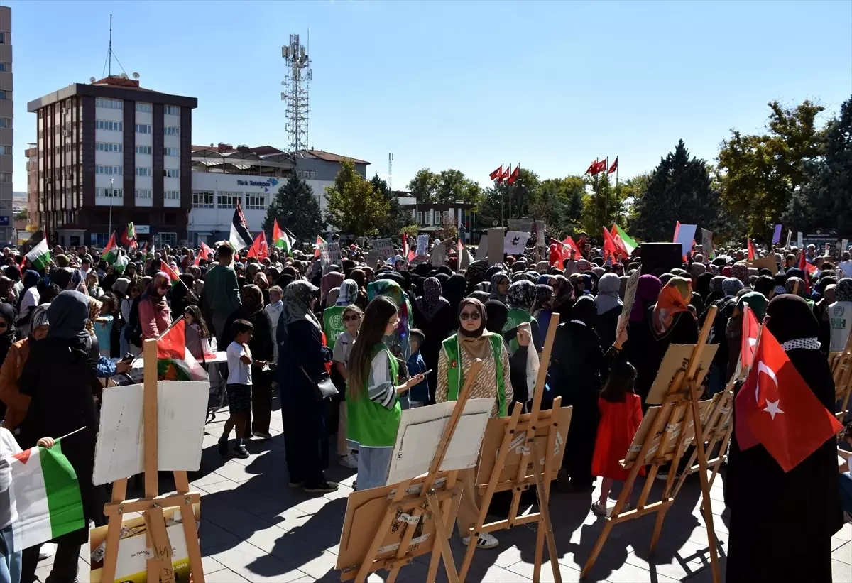 Kırıkkale\'de Gazze\'ye Destek Gösterisi