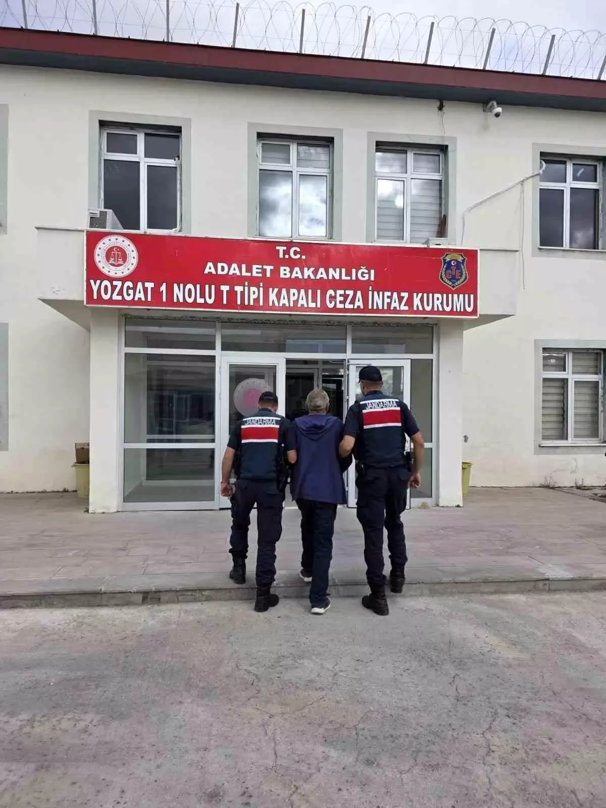 Kırşehir\'deki Katil Zanlısı Cezaevinde Hayatını Kaybetti