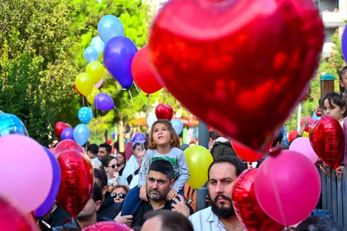 Atlas Gürkan İçin Balon Uçurma Şenliği Düzenlendi