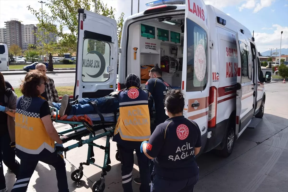 Eski Eşine Bıçakla Saldırdı: Şüpheli Gözaltında