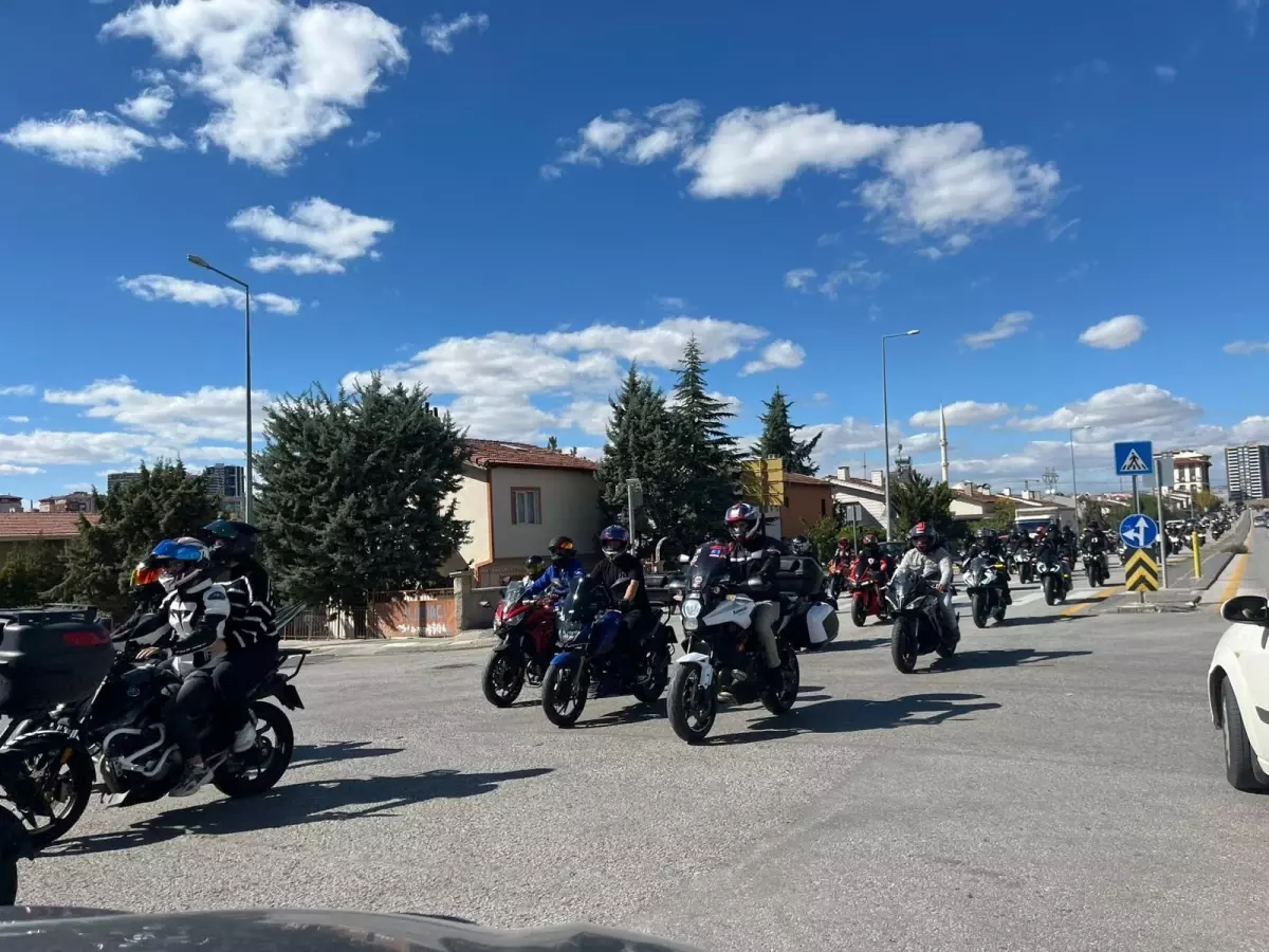 Motosiklet Tutkunlarından Mete\'ye Destek