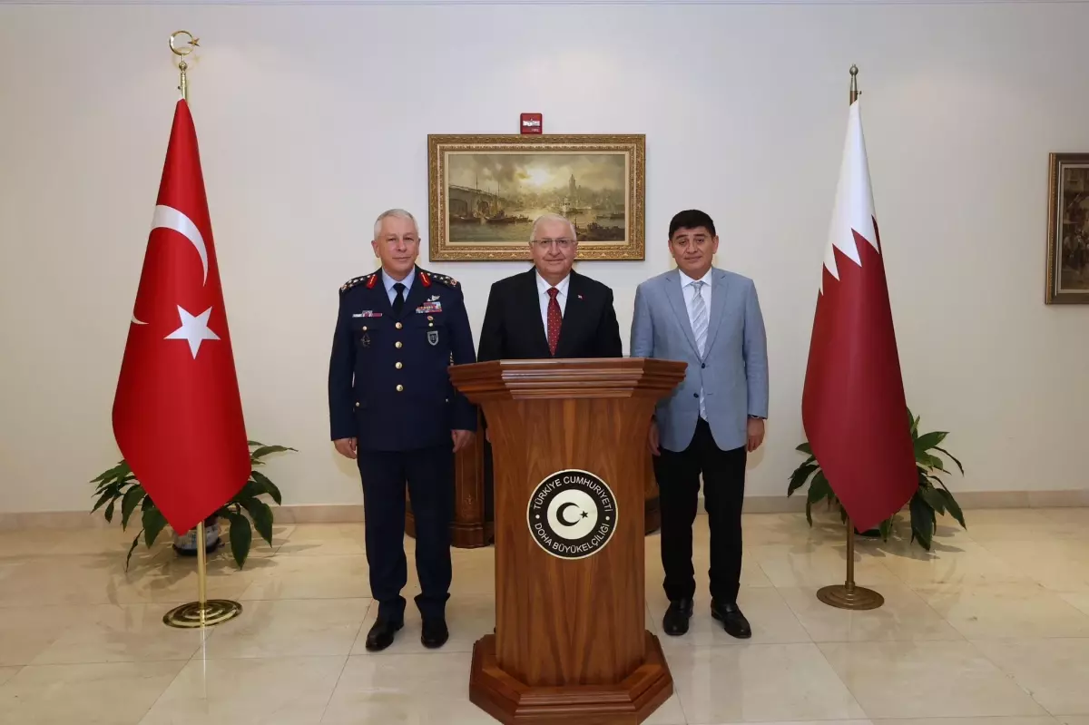 Bakan Güler, Katar\'a Resmi Ziyarette Bulundu