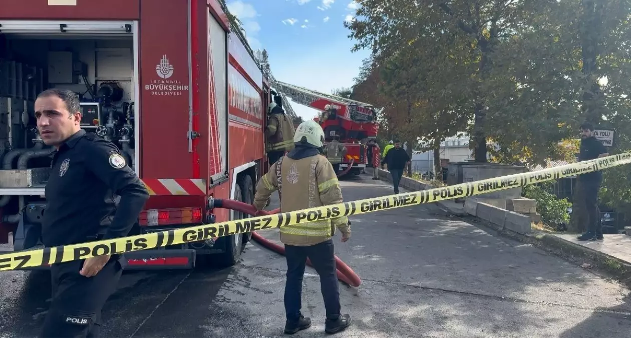Beylikdüzü\'nde Fabrika Yangını