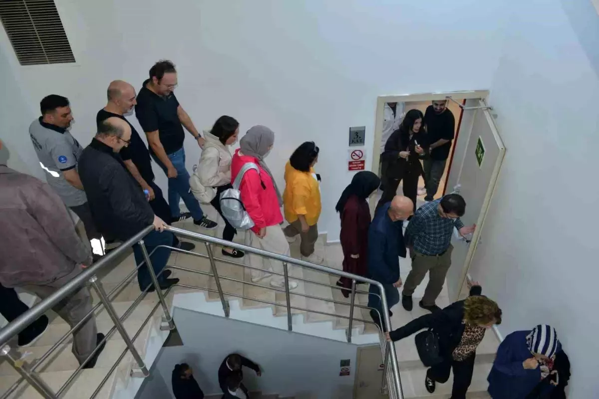 Bursa\'da Geniş Çaplı Afet Tahliye Tatbikatı