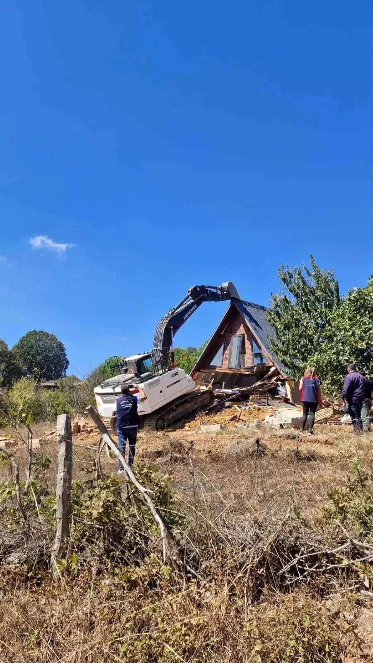 Çanakkale\'de 16 Kaçak Yapı Yıkıldı