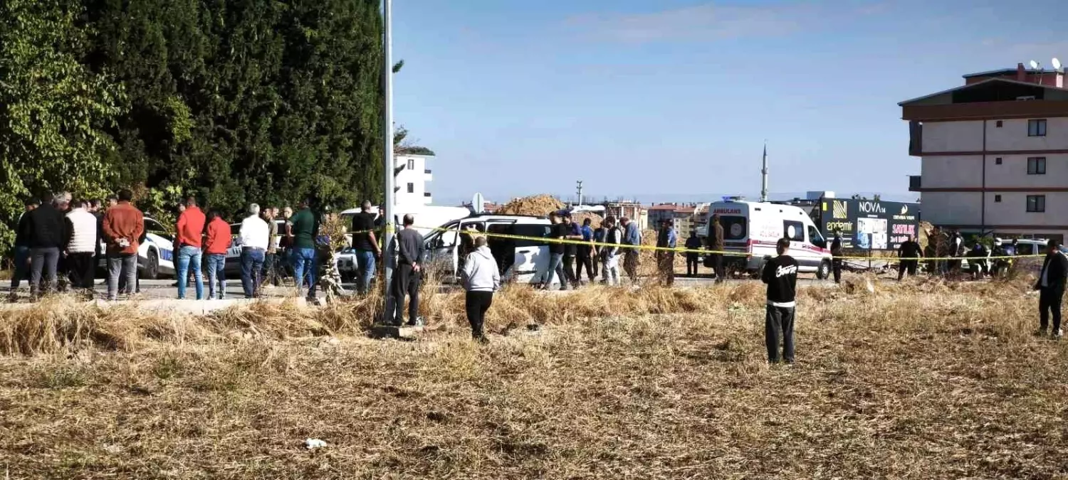 Denizli\'de seyir halindeki araca saldırı: 1ölü, 2 yaralı