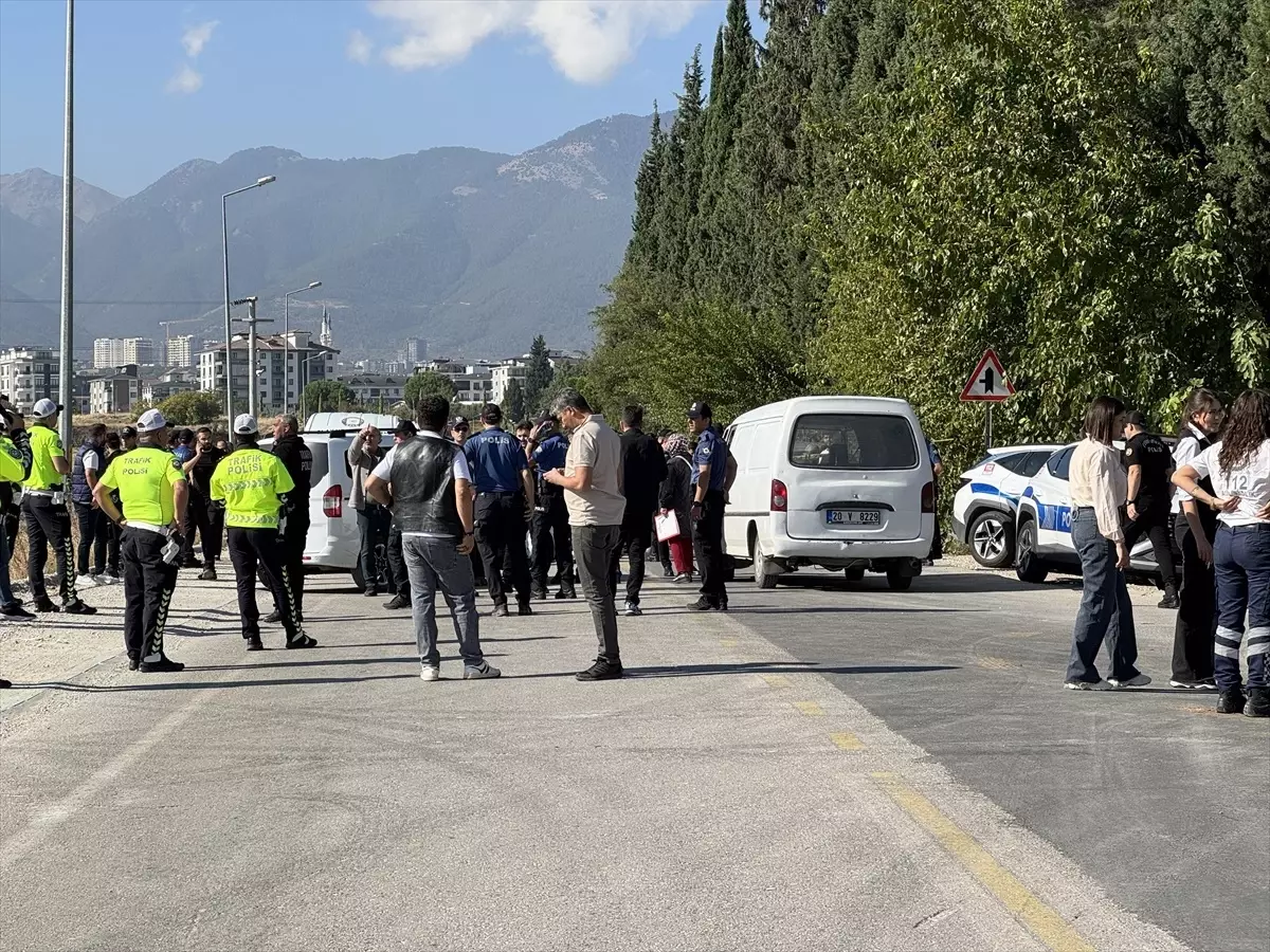 Denizli\'de Silahlı Saldırı: 1 Ölü, 2 Yaralı