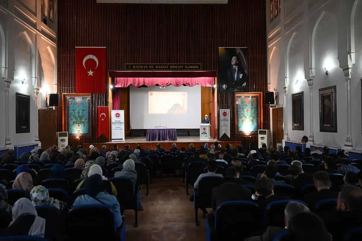 Aile Modernizme Rağmen Sığınak Oluyor
