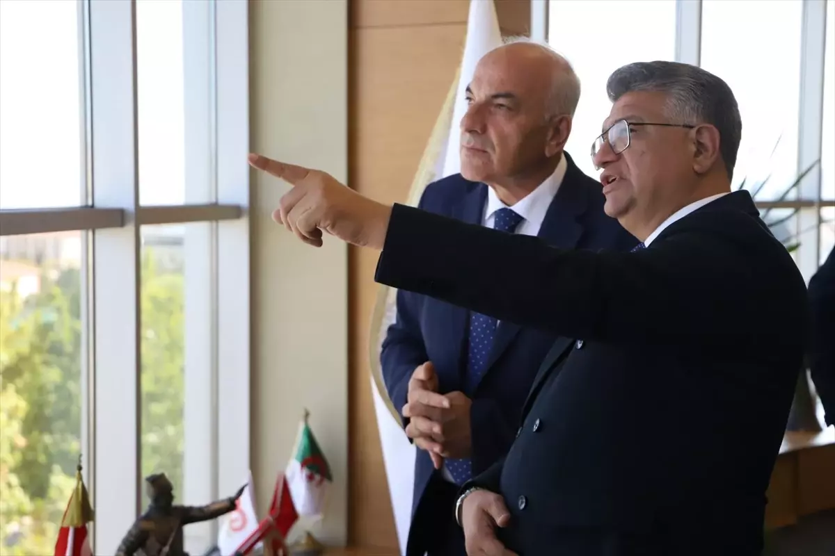 Kütahya\'da Gazetecilik ve Üniversite İş Birliği