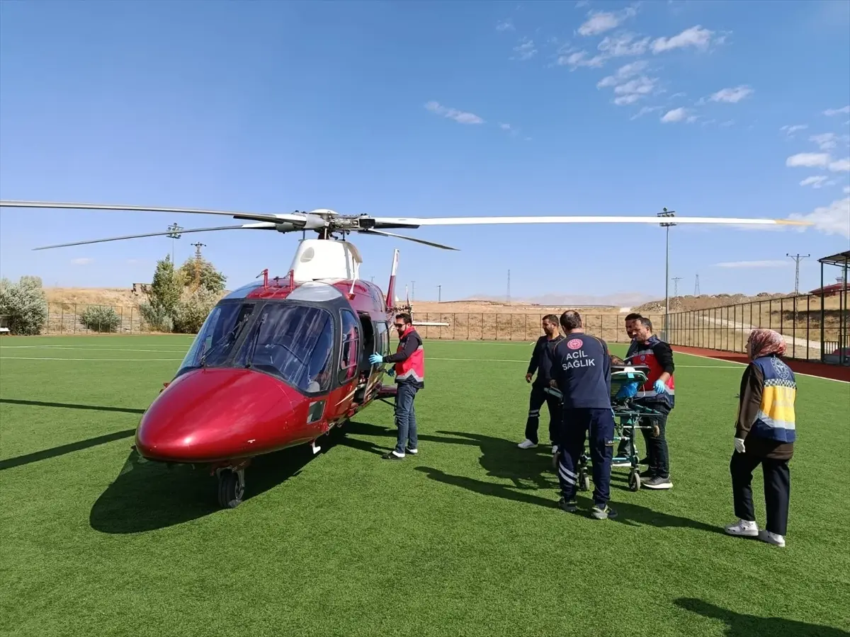 82 Yaşındaki Hasta Ambulans Helikopterle Kurtarıldı