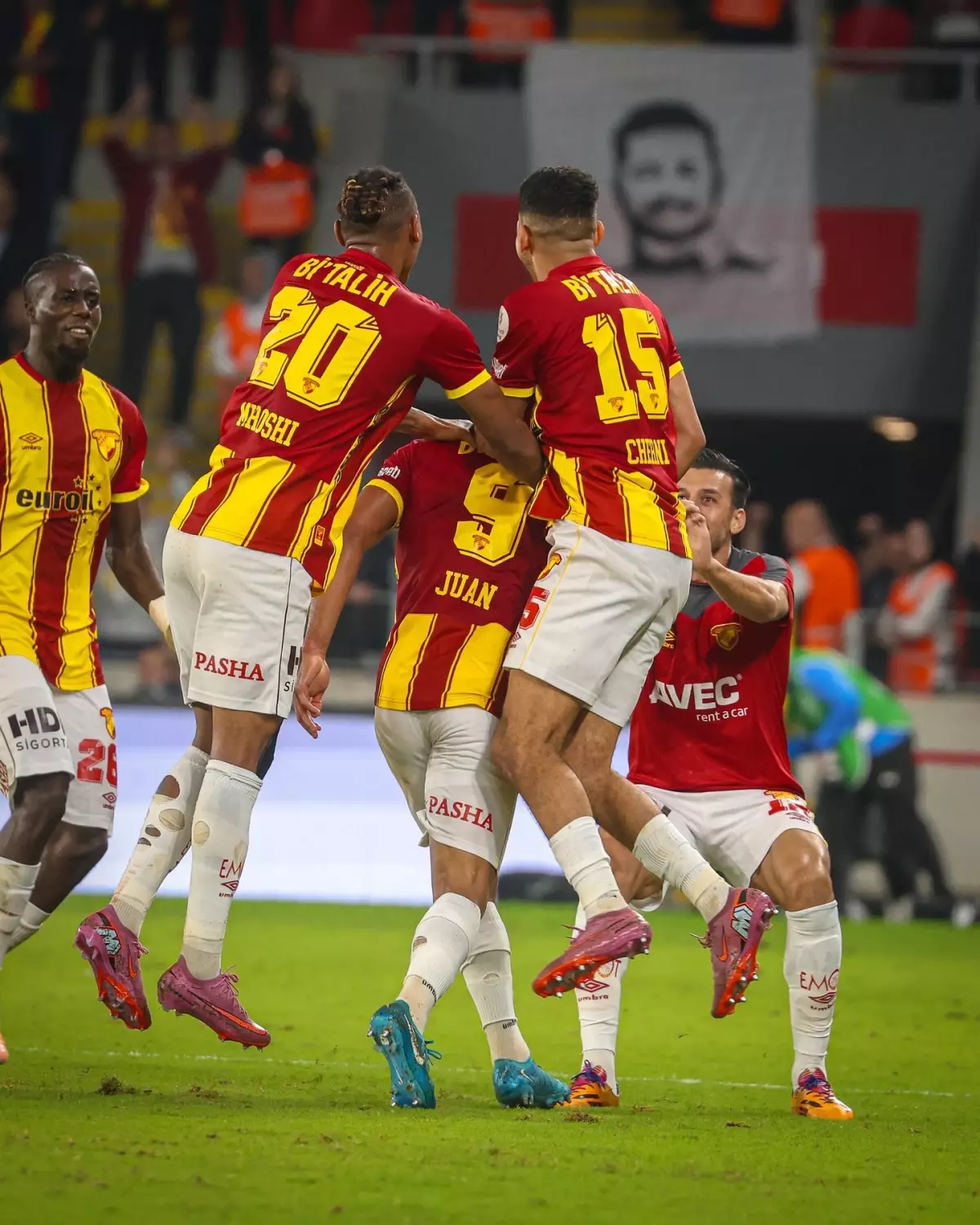 Göztepe 3. Sıraya Yükseldi