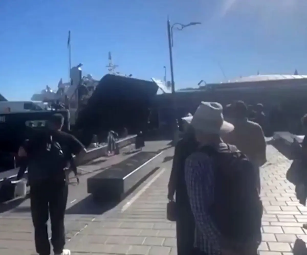 Eminönü\'nde Vapurlar Arasında Kaza