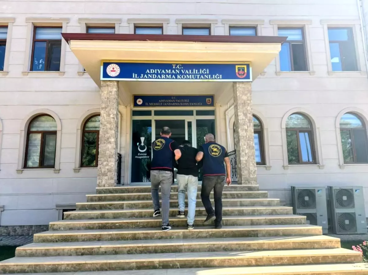 Adıyaman\'da İki Aranan Şahıs Tutuklandı