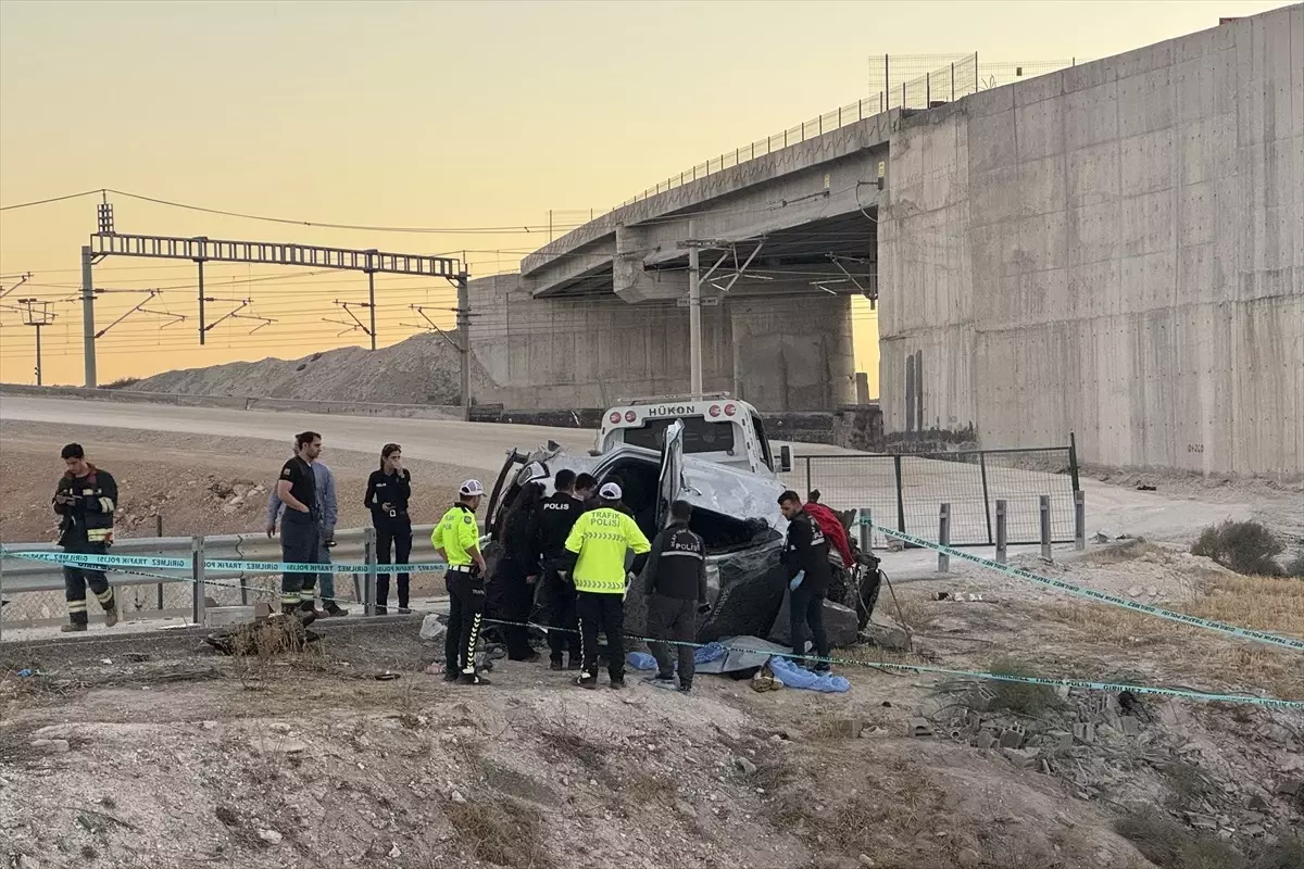 Konya\'da Trafik Kazası: 1 Ölü, 1 Yaralı