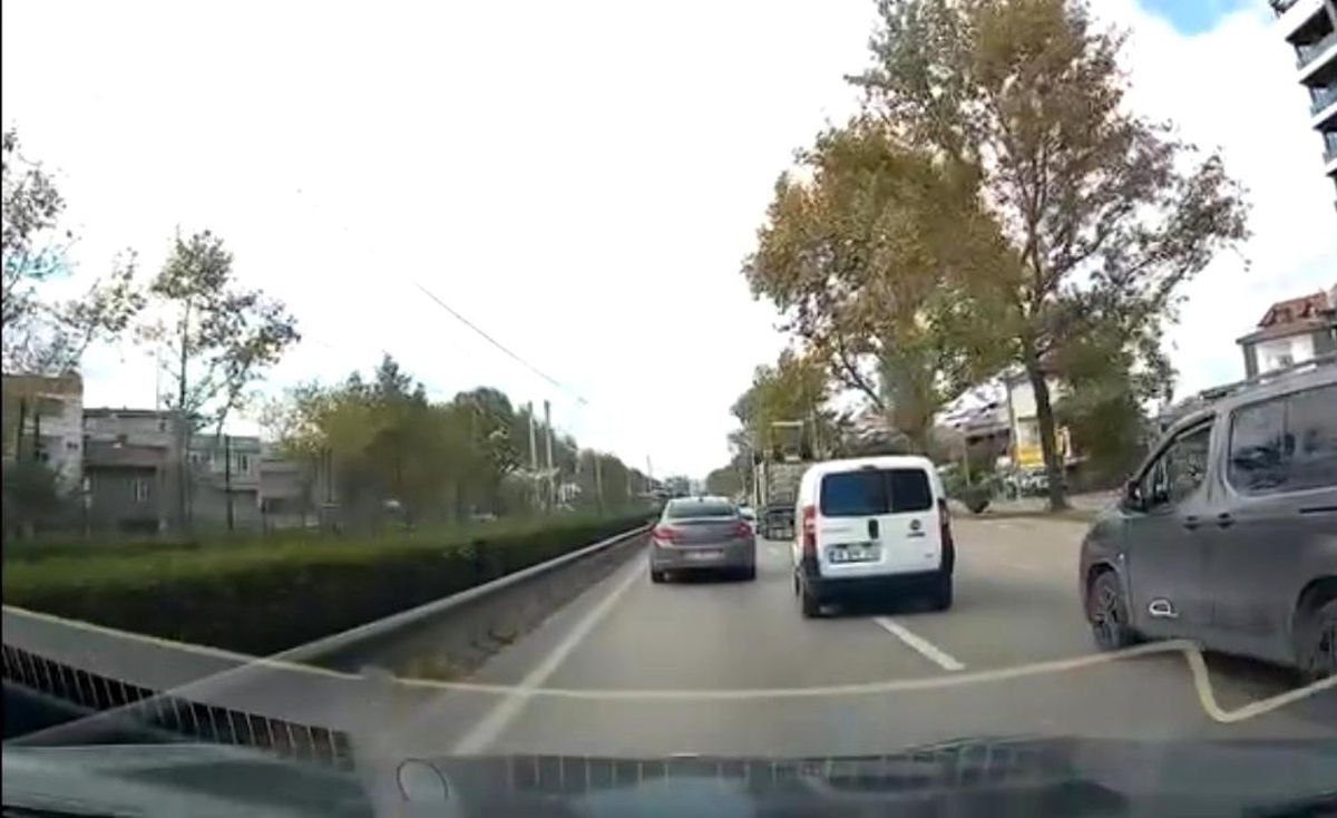 Bursa\'da Ticari Araç Tehlikeli Sürüş Yaptı