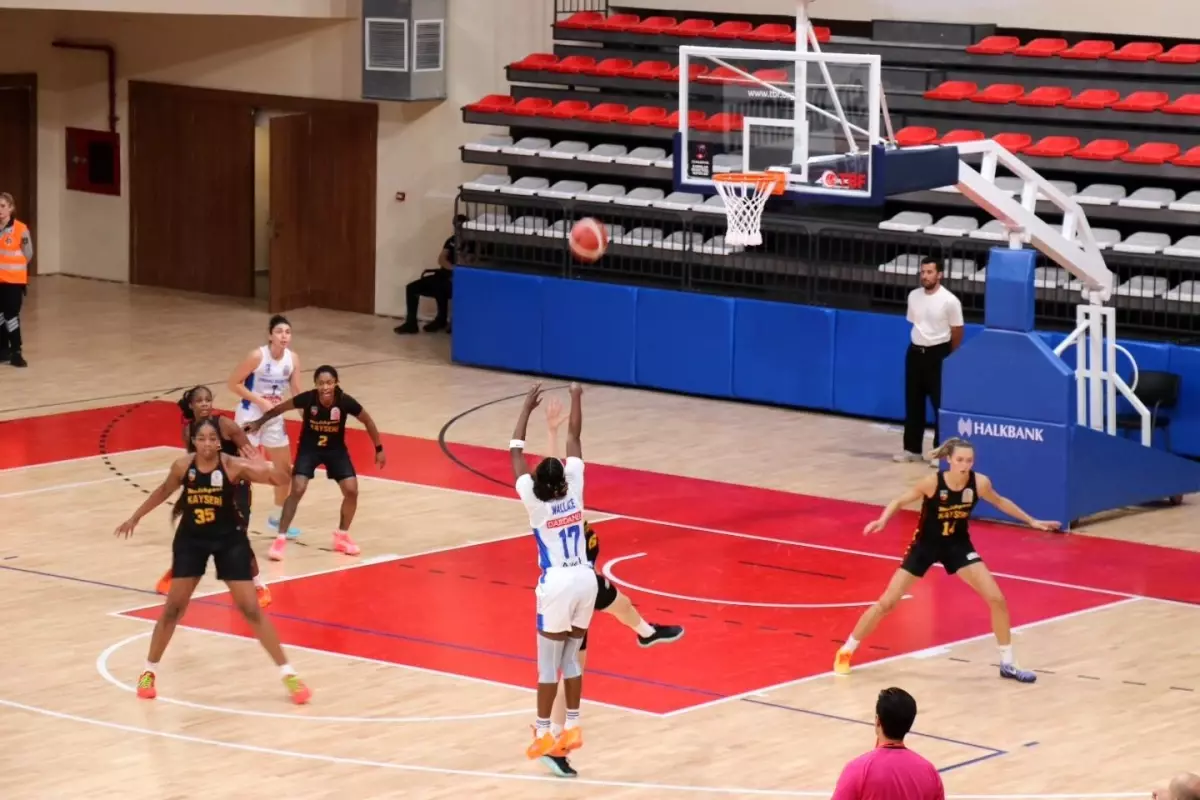 Melikgazi Kayseri Basketbol, Dardanel Çanakkale\'yi Mağlup Ederek Sezona Galibiyetle Başladı