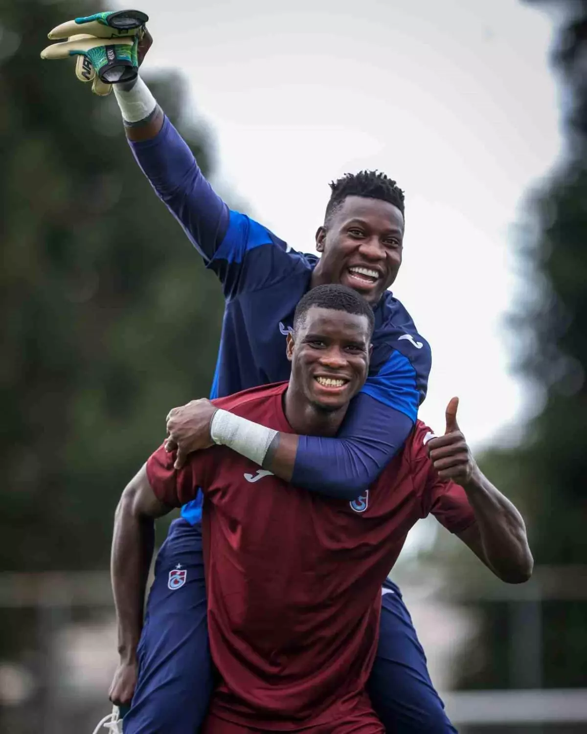 Onuachu, Trabzonspor\'u Sırtlıyor