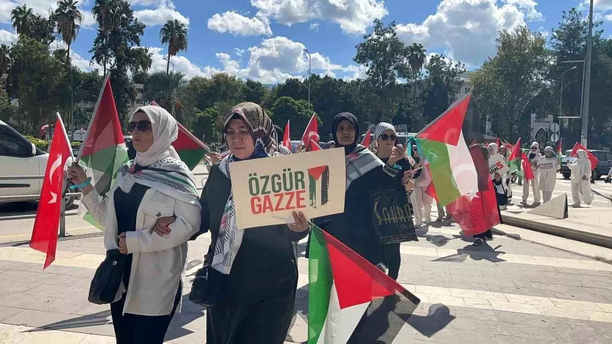 Osmaniye\'de kadınlardan Gazze için sessiz çığlık