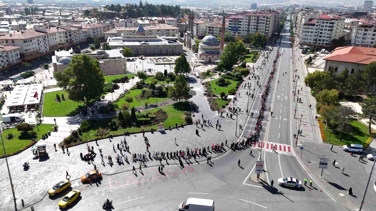 Sivas\'ta Gazze için Sessiz Yürüyüş