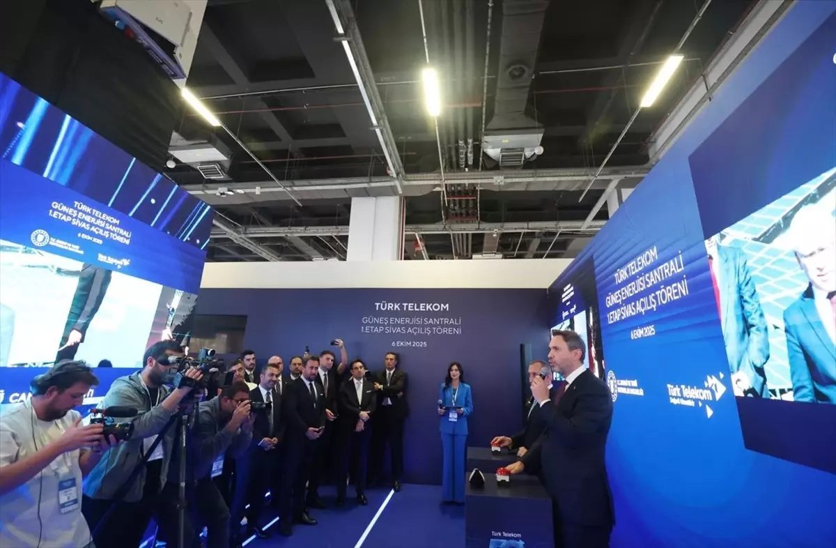 Sivas\'ta Güneş Enerji Santrali Açıldı