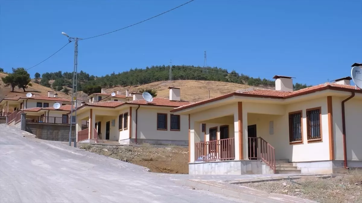 Kahramanmaraş\'ta Depremzede Aileye Yeni Ev