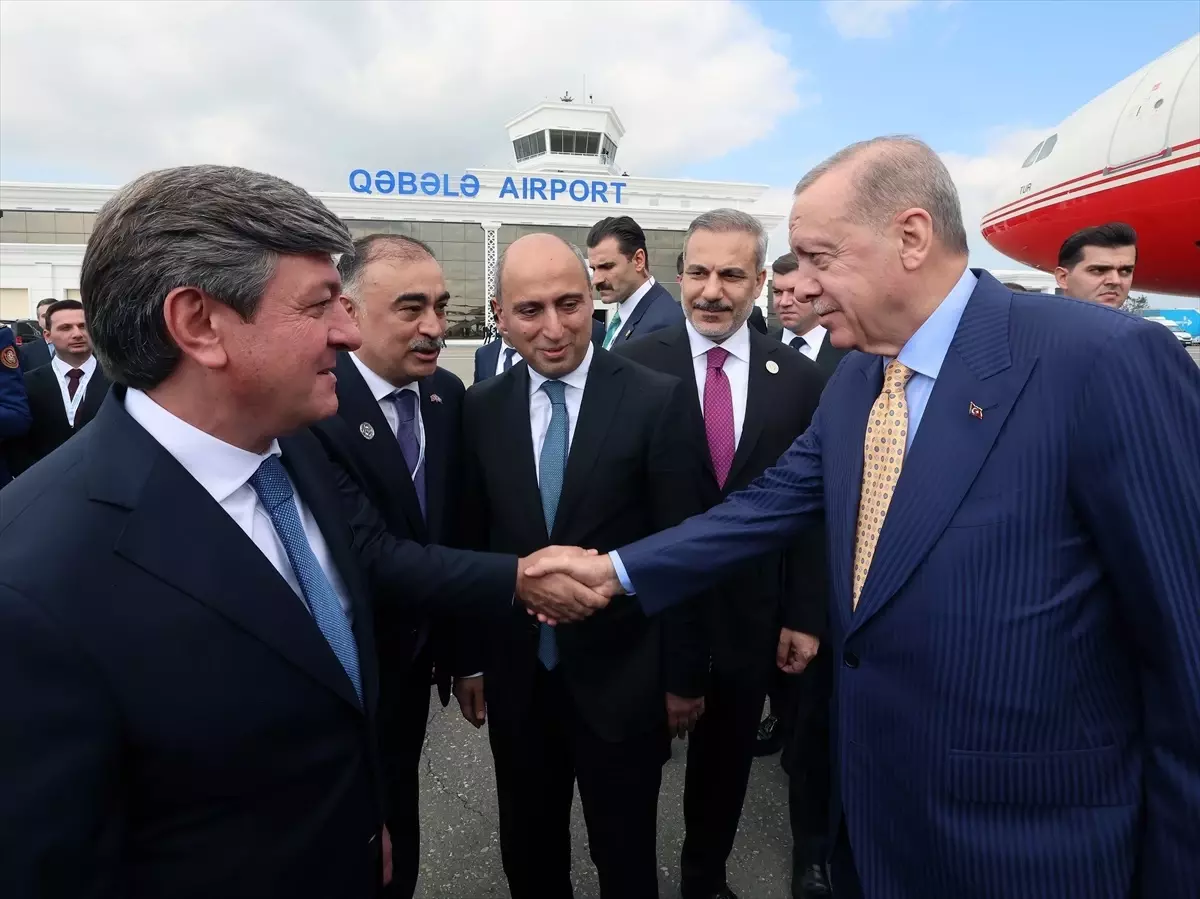 Cumhurbaşkanı Erdoğan, Azerbaycan\'a geldi