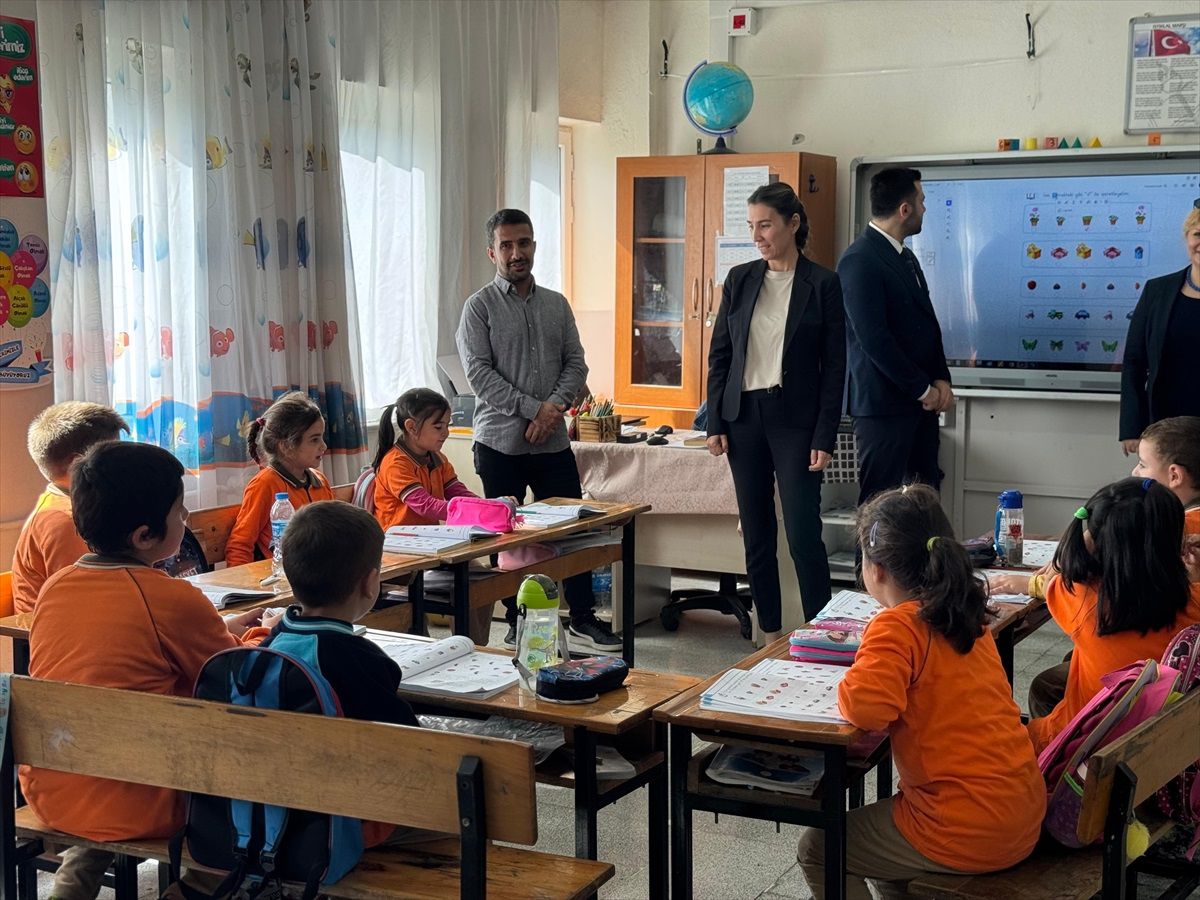 Kaymakam Büyüker, TOBB İlkokulunu Ziyaret Etti