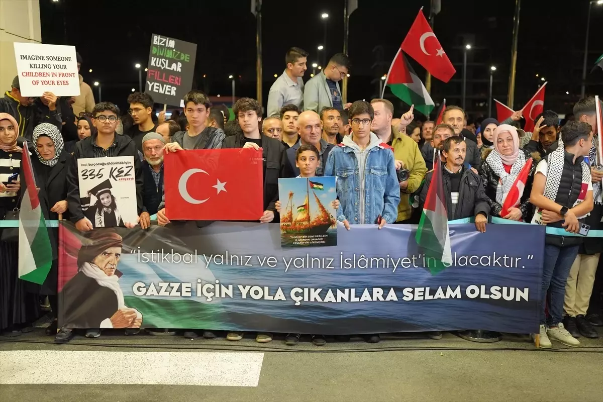 Küresel Sumud Filosu Aktivistleri İstanbul\'da