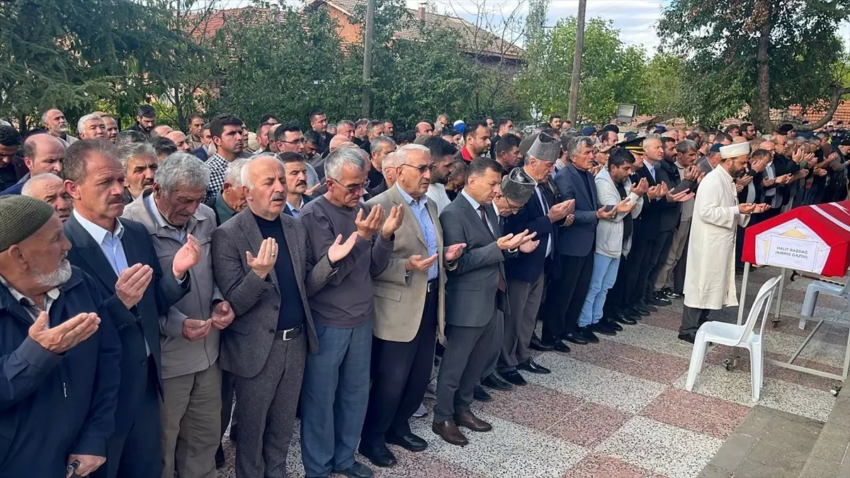 Kıbrıs Gazisi Halit Başdağ Son Yolculuğuna Uğurlandı