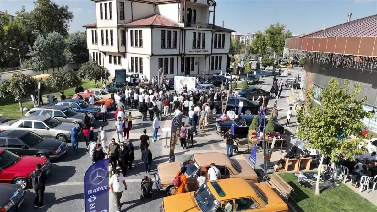 Klasik Mercedes Tutkunları Malatya\'da Buluştu